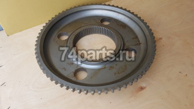 14X-27-11622 корпус ступица KOMATSU D65E